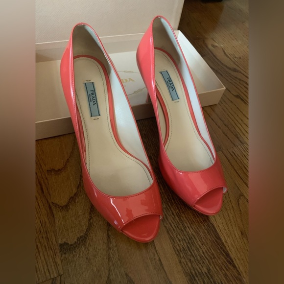 Prada 1KP159 coral patent leather peep toe pumps heels shoes 37.5 Womens 7 W Box - Picture 6 of 14
